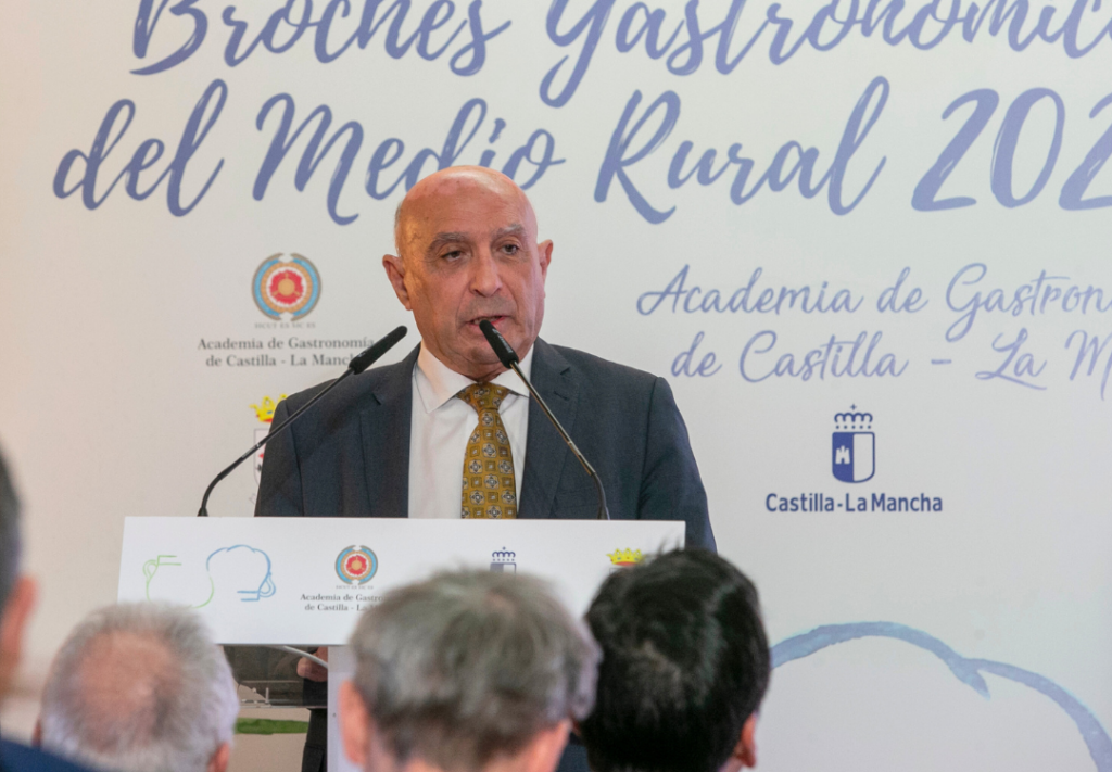 Ponente en la entrega de Broches Gastronómicos del Medio Rural por la Academia de Gastronomía de Castilla-La Mancha.