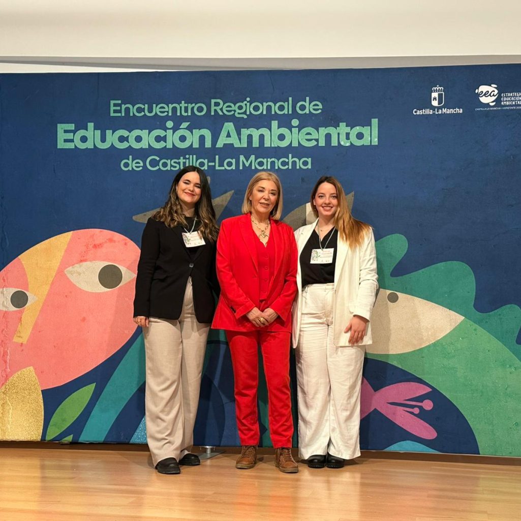 Equipo de MasImagen en el photocall del Encuentro de Educación Ambiental.