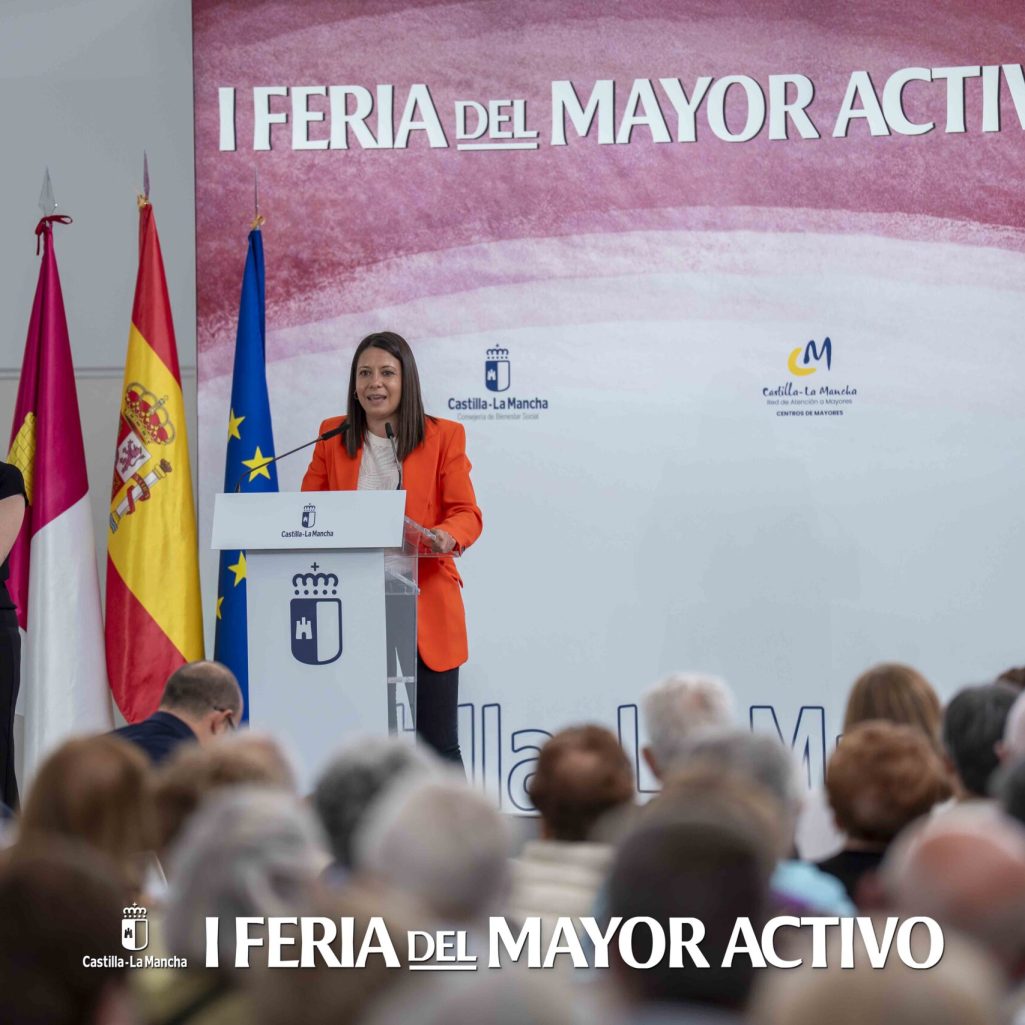 Charla en el atril de la I Feria del Mayor Activo.